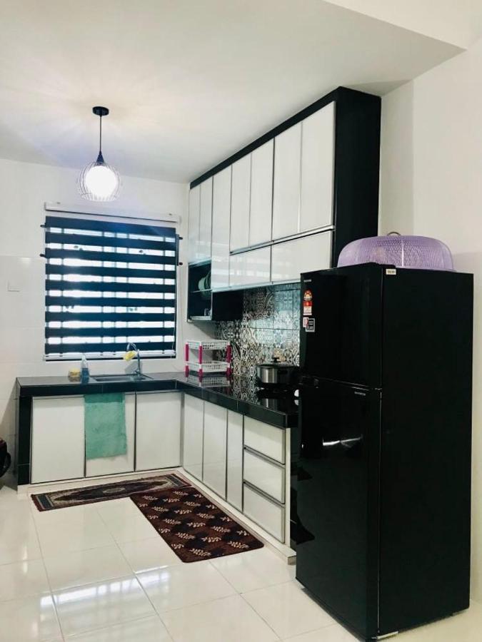 Chempaka Homestay 세리 이스칸다르 외부 사진